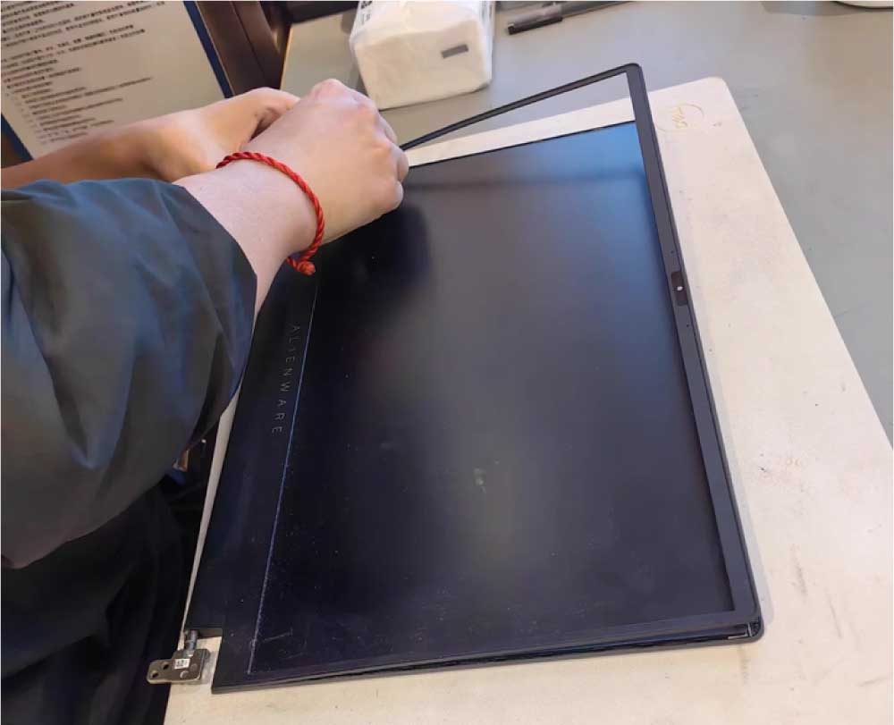 Laptop screen replacement process