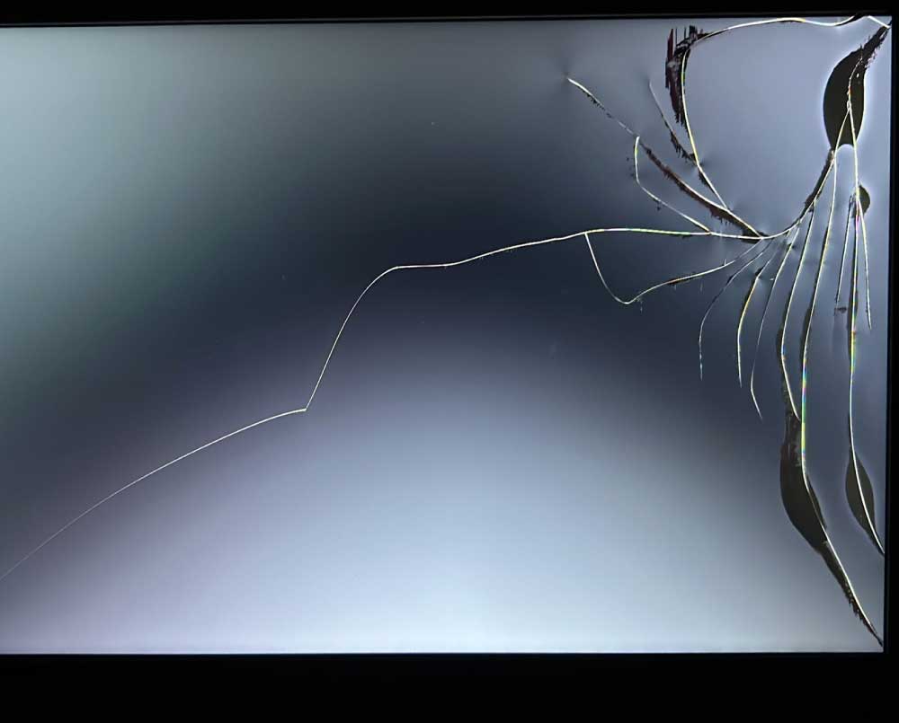 Lenovo laptop screen repair LCD cracked