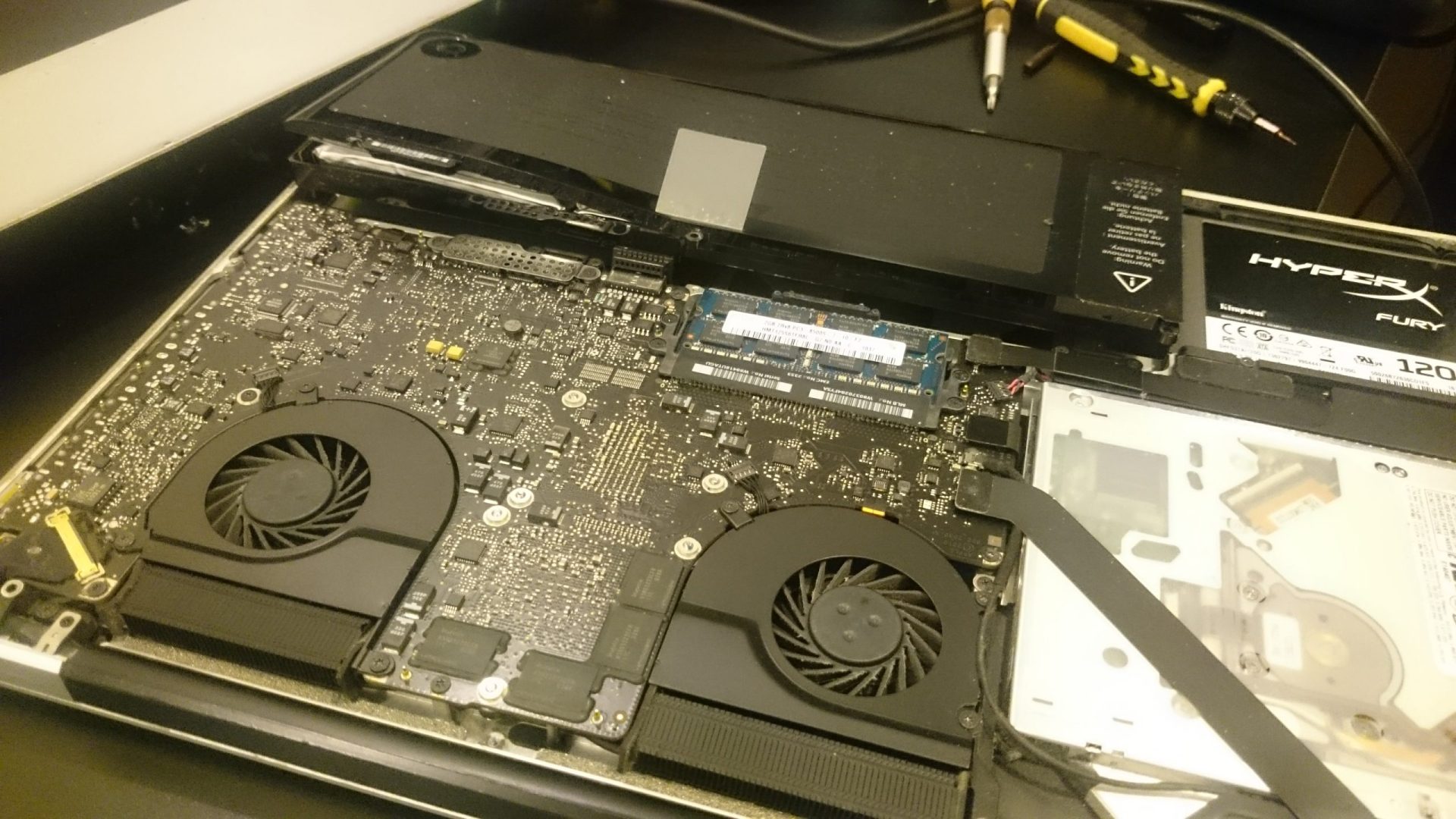 Replacing Macbook Air Battery