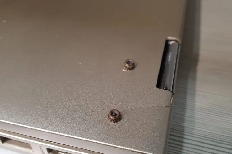 laptop hinge repair