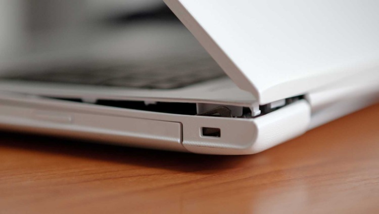 How To Fix Laptop Hinge: Ultimate Laptop Repair Guide Singapore
