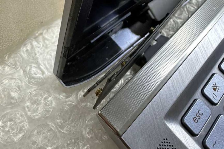 Cracked Laptop hinge. Unable to open/close cover