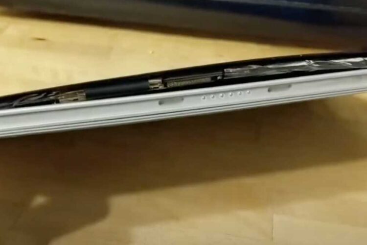 Bulging-Surface-Pro-Battery