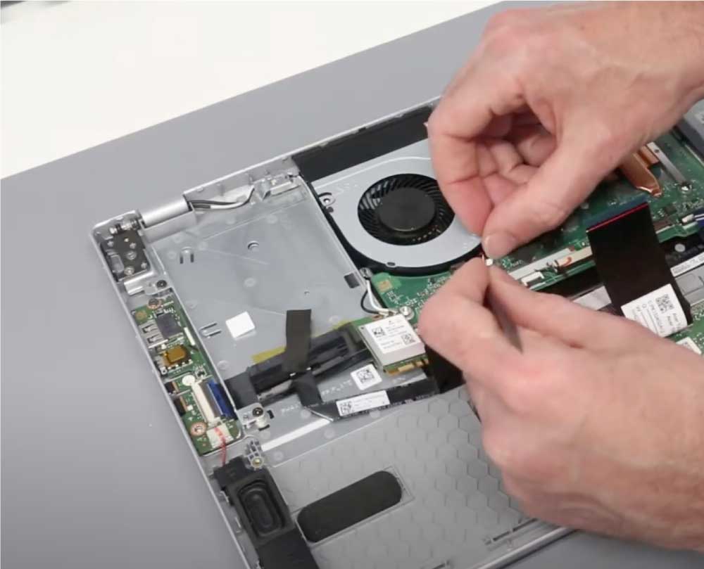 Dell Laptop Repair Keyboard Replacement process